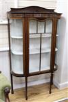 An Edwardian mahogany display cabinet w.93cm                                                                                           