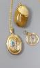 A 9ct gold Masonic watch fob, a 9ct gold locket and a hardstone pendant                                                                                                                                                     