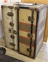 Two steamer trunks W.91cm                                                                                                              