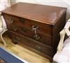 A George III mahogany chest of drawers                                                                                                 