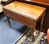 A Victorian mahogany Pembroke table W.88cm                                                                                             