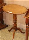 A Regency oval mahogany wine table W.52cm                                                                                              