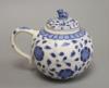 A Chinese Vungtao cargo blue and white mustard pot and cover, height 9cm                                                                                                                                                    