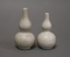 A pair of Chinese Vungtao cargo white miniature double gourd vases, height 7cm                                                                                                                                              