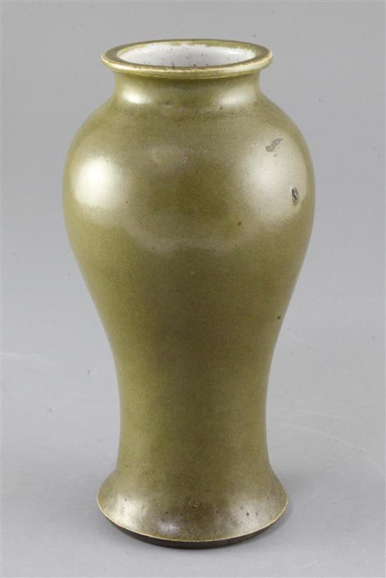 A Chinese teadust glazed baluster vase, Chenghua four character mark to base, probably 18th century, height 22cm A Chinese teadust glazed baluster vase, Chenghua four character mark to base, probably 18th century, height 22cm