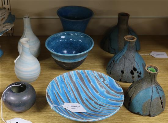 Sheila Fournier (1930-2001), a set of three graduated stoneware bowls and a small collection of Judith Fisher ceramics, tallest 14cm (9 Sheila Fournier (1930-2001), a set of three graduated stoneware bowls and a small collection of Judith Fisher ceramics, tallest 14cm (9