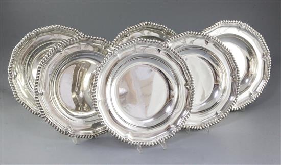 A rare and good set of six George IV silver soup plates, by Paul Storr, Diameter 245mm Total weight 108.5oz/3375grms A rare and good set of six George IV silver soup plates, by Paul Storr, Diameter 245mm Total weight 108.5oz/3375grms
