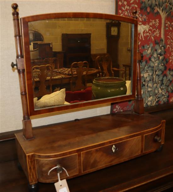 A Georgian mahogany toilet mirror, 52cm A Georgian mahogany toilet mirror, 52cm