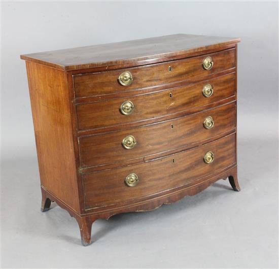 A Regency mahogany bowfront chest, W.3ft 2.5in. D.1ft 10.5in. H.2ft 9in. A Regency mahogany bowfront chest, W.3ft 2.5in. D.1ft 10.5in. H.2ft 9in.