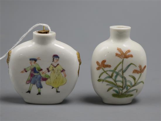 Two Chinese porcelain snuff bottles Two Chinese porcelain snuff bottles