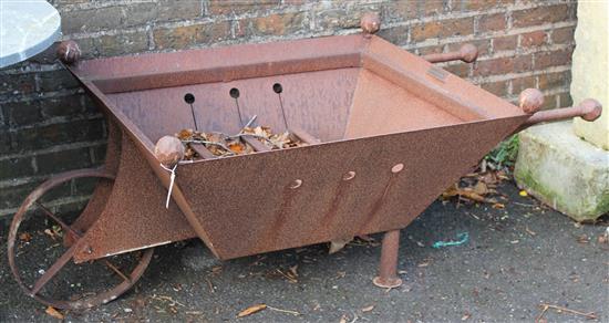 Wheelbarrow fire pit Sale 281116 - Lot 903 - - Gorringe's