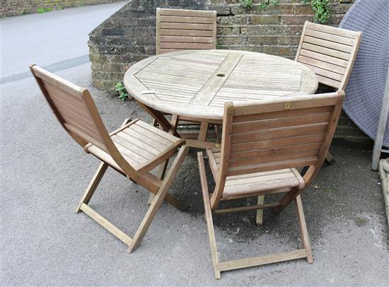 Garden table & 4 chairs Sale 160516 - Lot 901 - - Gorringe's