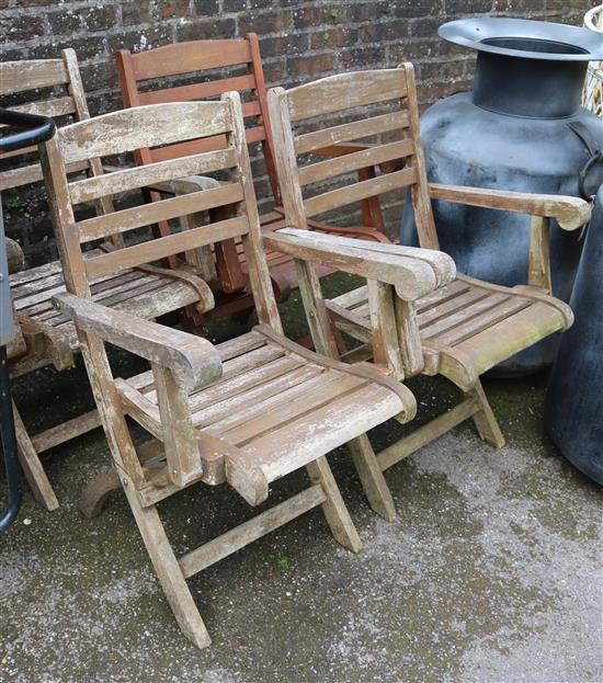 4 folding garden chairs Sale 160516 - Lot 921 - - Gorringe's