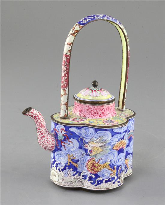A Chinese Beijing enamel wine pot, 18th/19th century, height 17.5cm A Chinese Beijing enamel wine pot, 18th/19th century, height 17.5cm