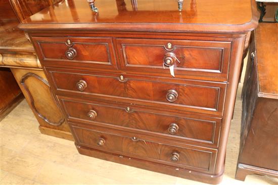A Victorian mahogany chest fitted two short drawers and three graduated long drawers W.122cm A Victorian mahogany chest fitted two short drawers and three graduated long drawers W.122cm
