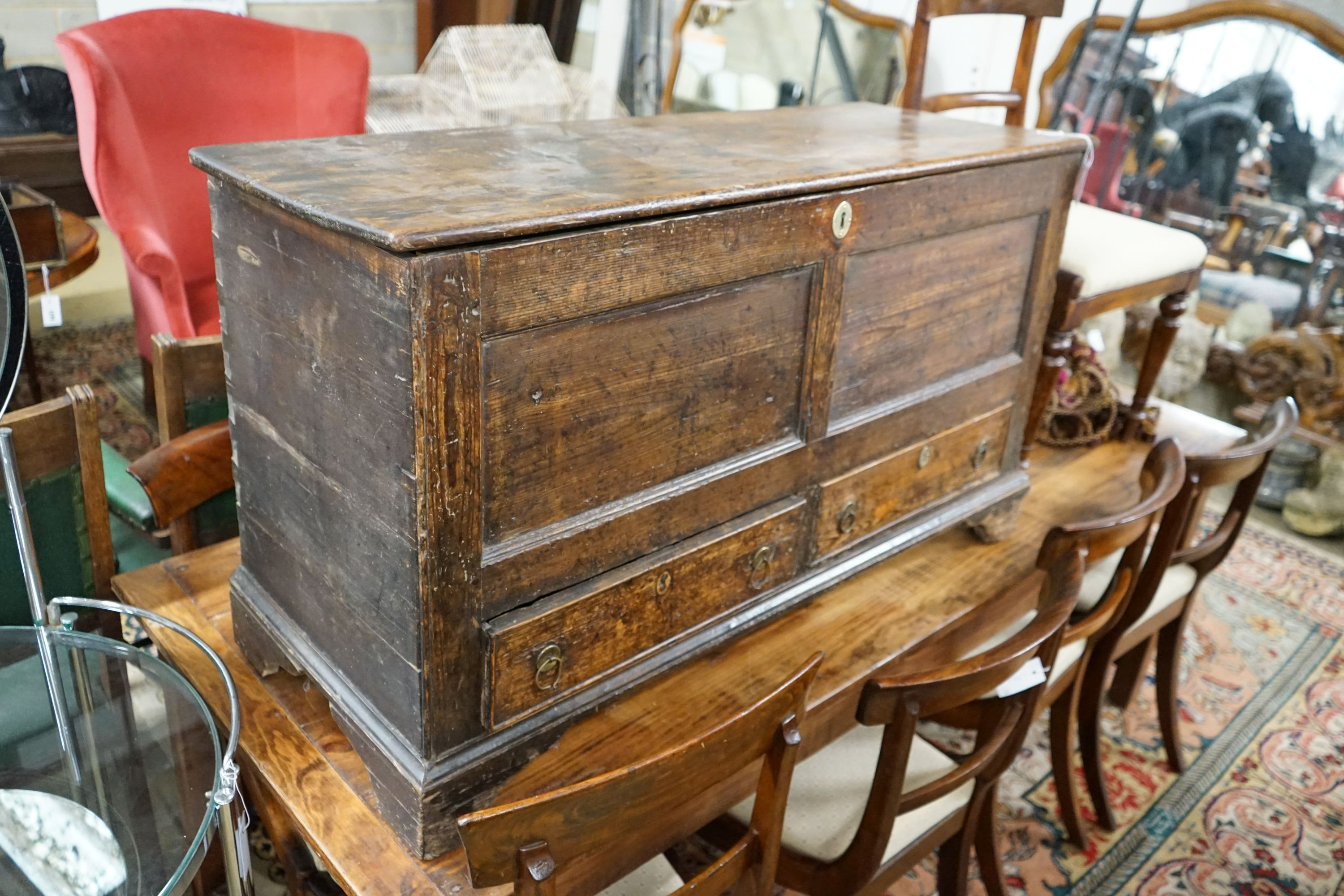 A George III pine mule chest, width 117cm, depth 44cm, height 66cm