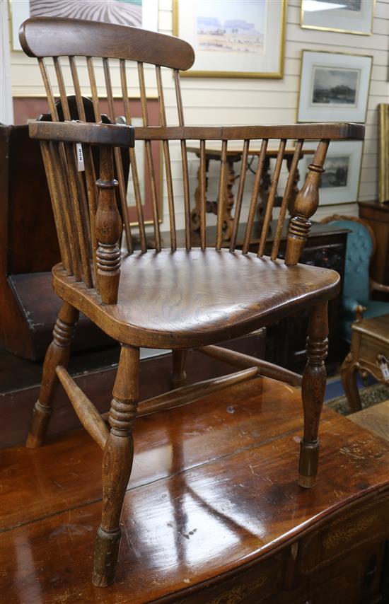 An oak Windsor chair An oak Windsor chair