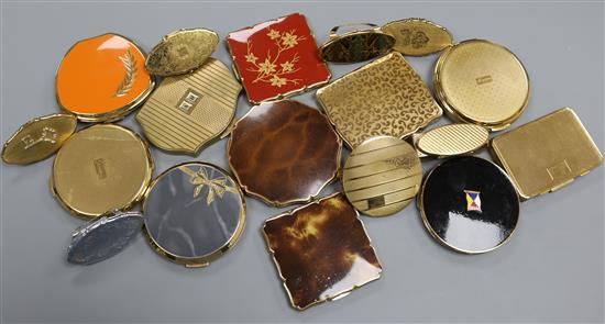 A collection of vintage powder compacts and lipstick holders by Stratton, including a P&O Contessa example, A collection of vintage powder compacts and lipstick holders by Stratton, including a P&O Contessa example,