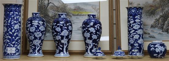 A pair of 19th century Chinese blue and white sleeve vases, three further vases and a ginger jar tallest 30.5cm A pair of 19th century Chinese blue and white sleeve vases, three further vases and a ginger jar tallest 30.5cm
