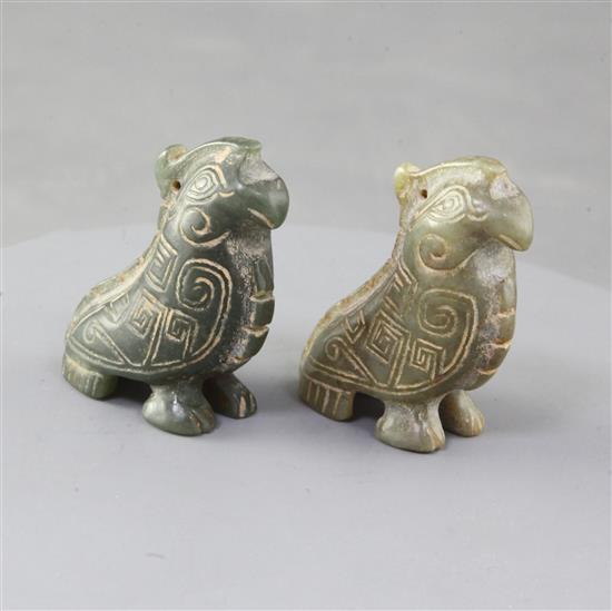 A pair of Chinese archaistic green jade figures of birds, probably Qing dynasty, height 5.2cm A pair of Chinese archaistic green jade figures of birds, probably Qing dynasty, height 5.2cm