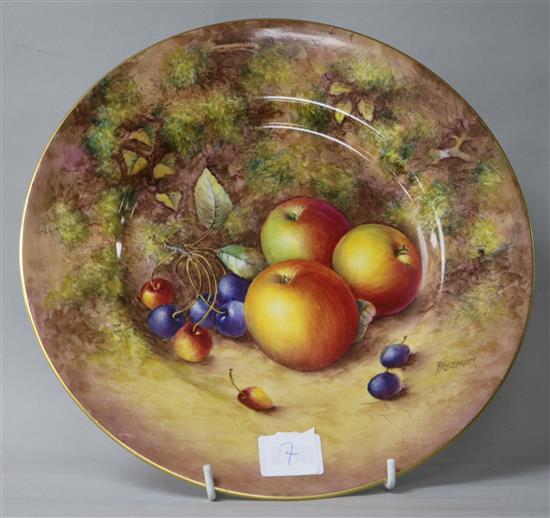 A Royal Worcester cabinet plate painted with fruit by Freeman 27cm A Royal Worcester cabinet plate painted with fruit by Freeman 27cm