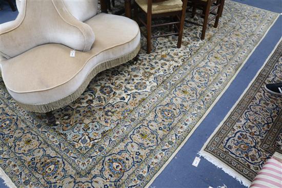 A fine Kashan rug 355 x 240cm A fine Kashan rug 355 x 240cm
