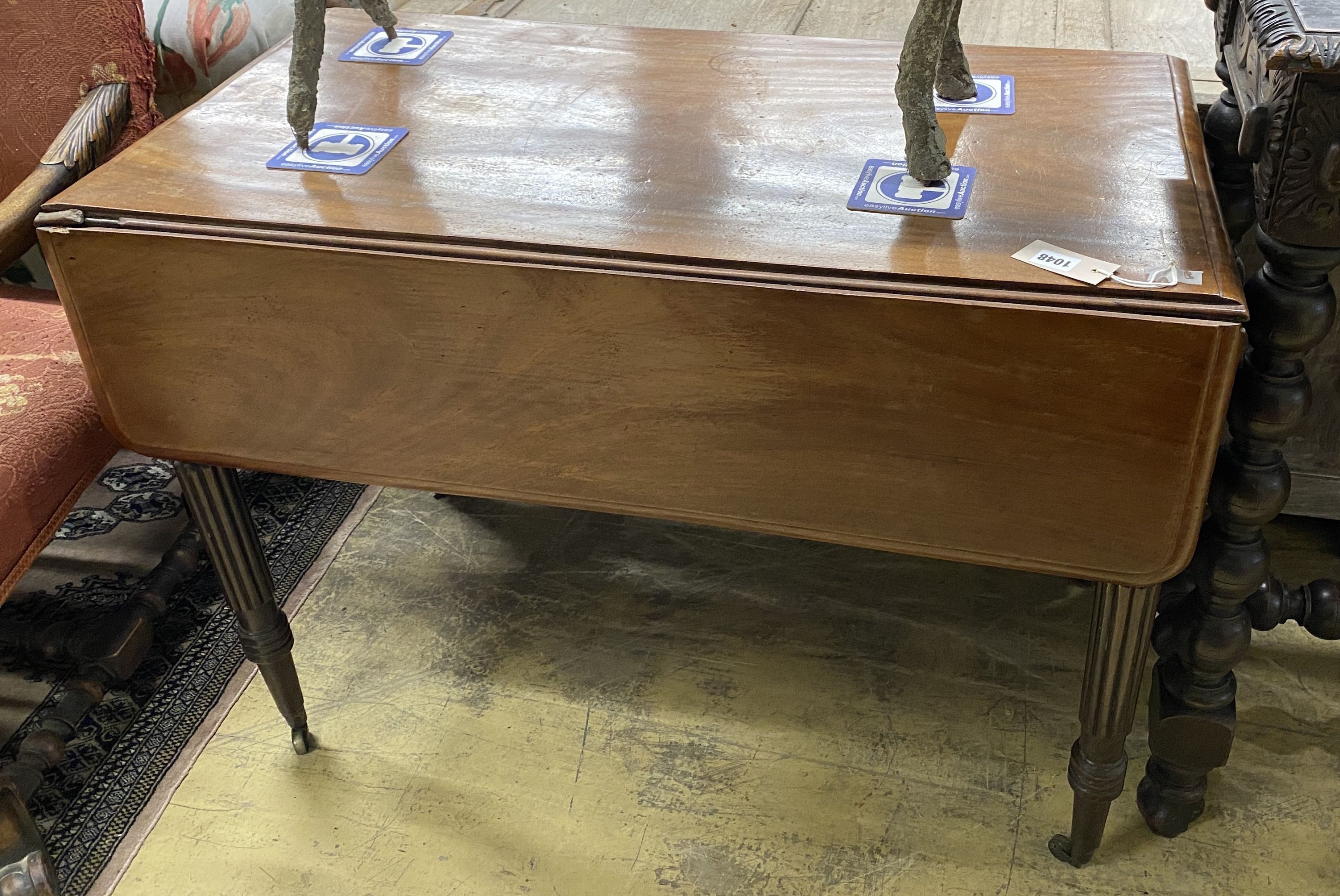 A Regency mahogany Pembroke table, width 96cm, depth 51cm, height 70cm