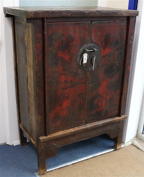 A 19th century Chinese lacquered wood cabinet W.91cm