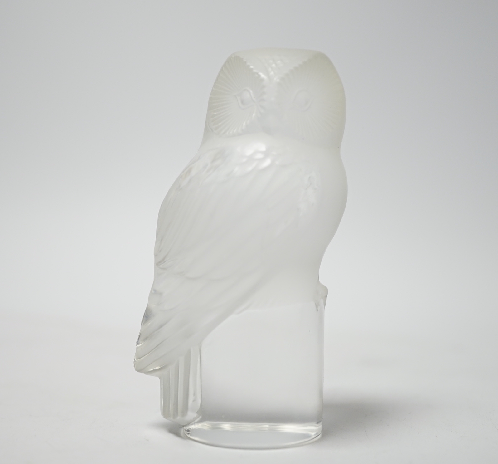 A modern Lalique glass owl, 9cm                                                                                                                                                                                             