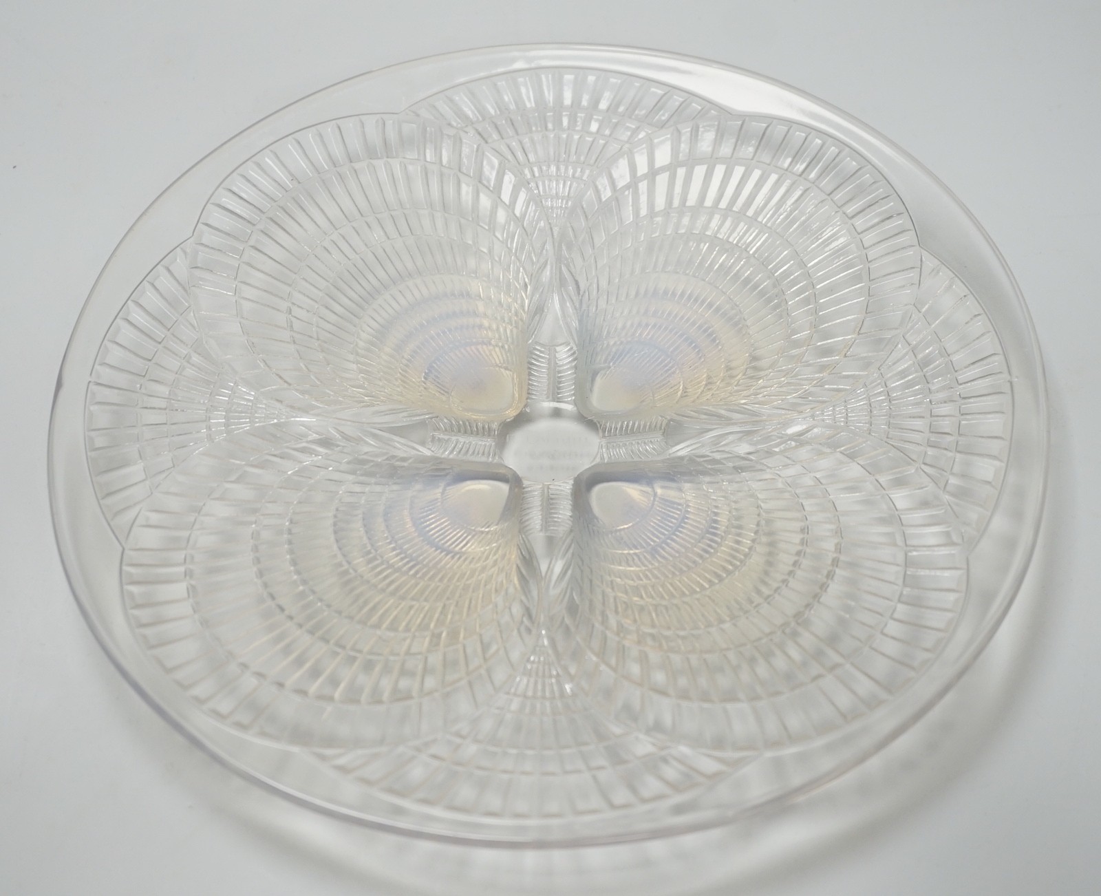 R. Lalique Coquille pattern opalescent glass dish, no.3009, 30cms diameter                                                                                                                                                  