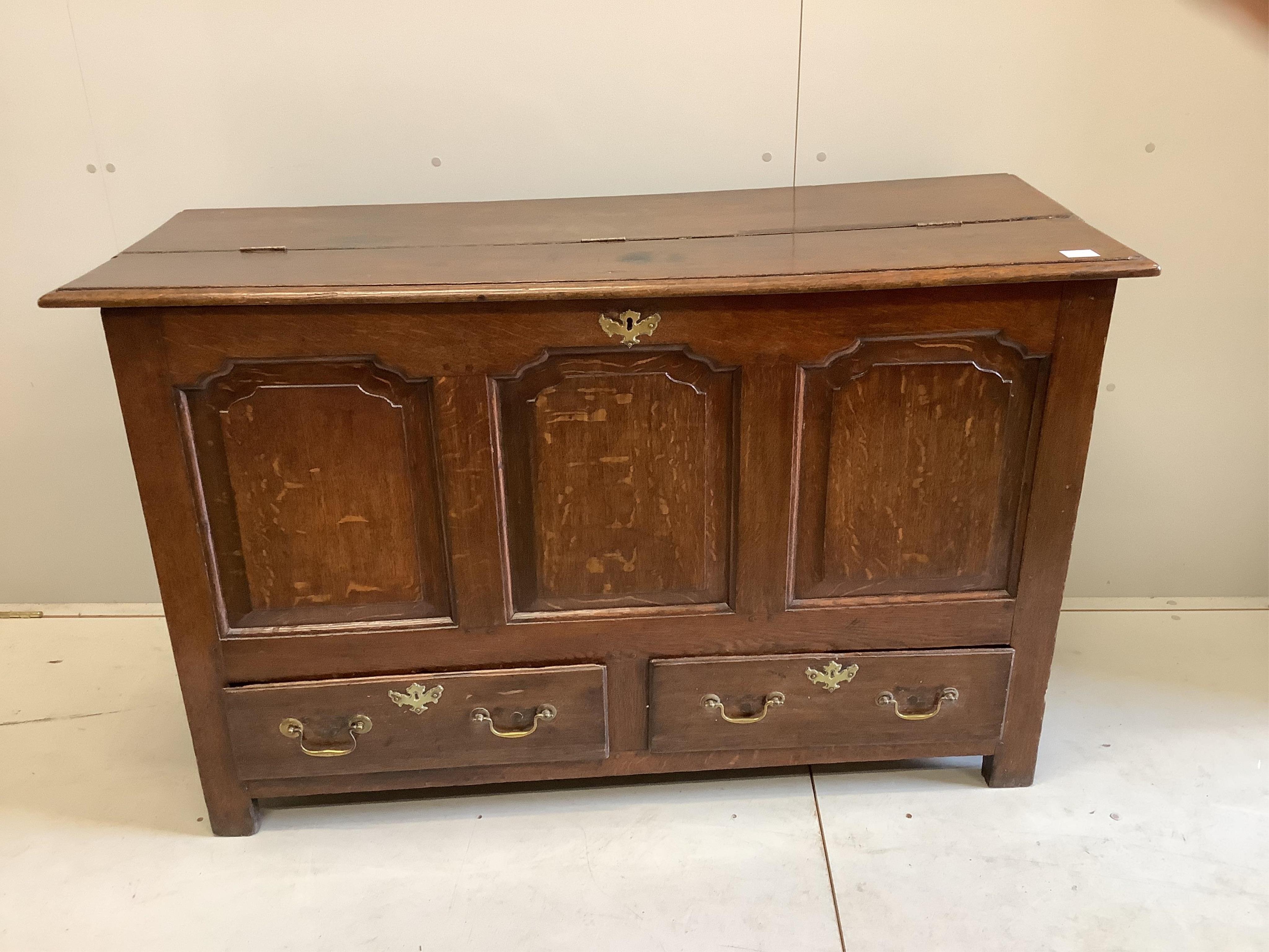 An 18th century oak mule chest, lid adapted, width 138cm, depth 53cm, height 86cm. Condition - fair                                                                                                                         