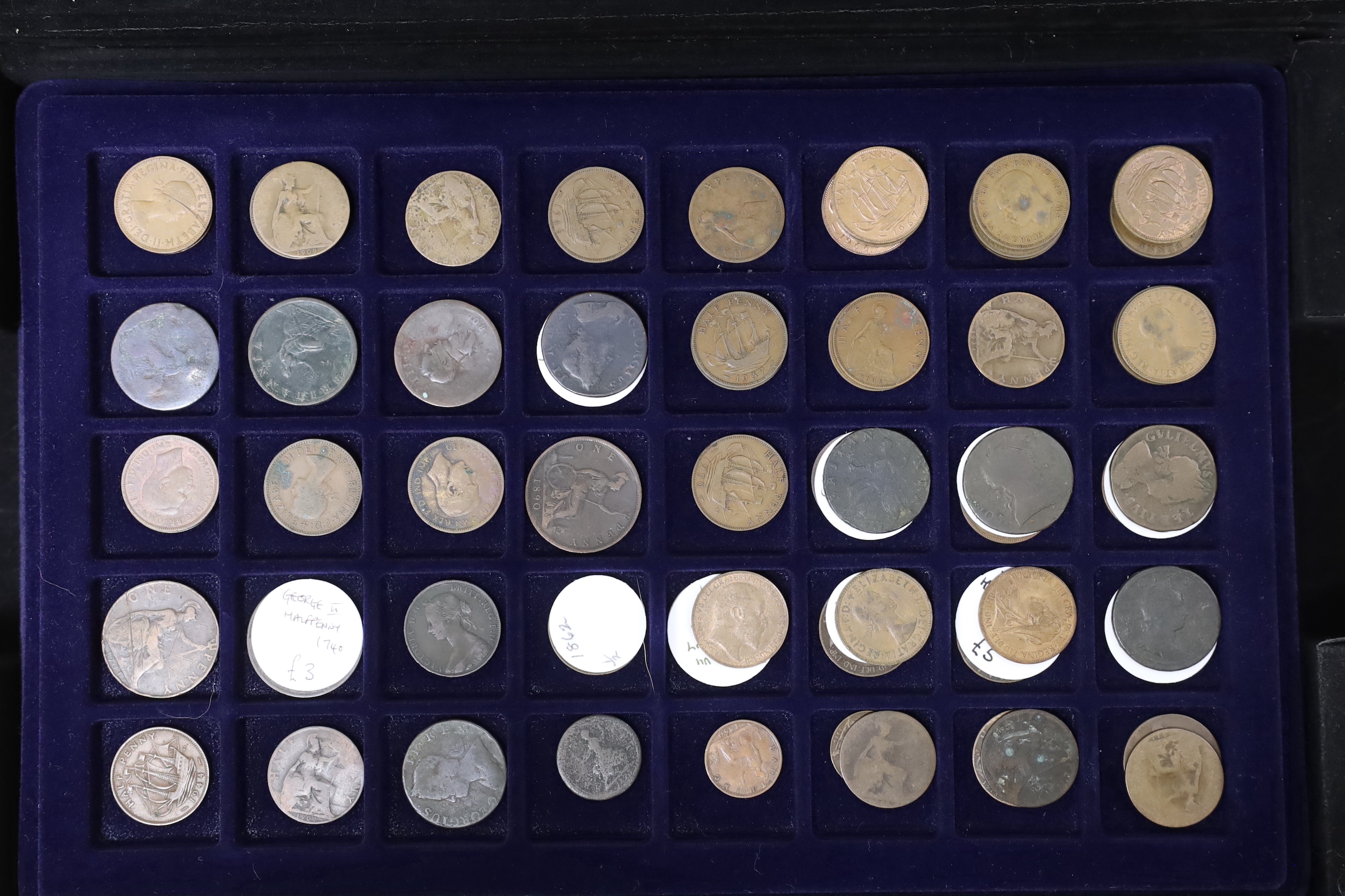 UK coins, a case of mostly George III to Victoria farthings and various pennies, half pennies etc                                                                                                                           