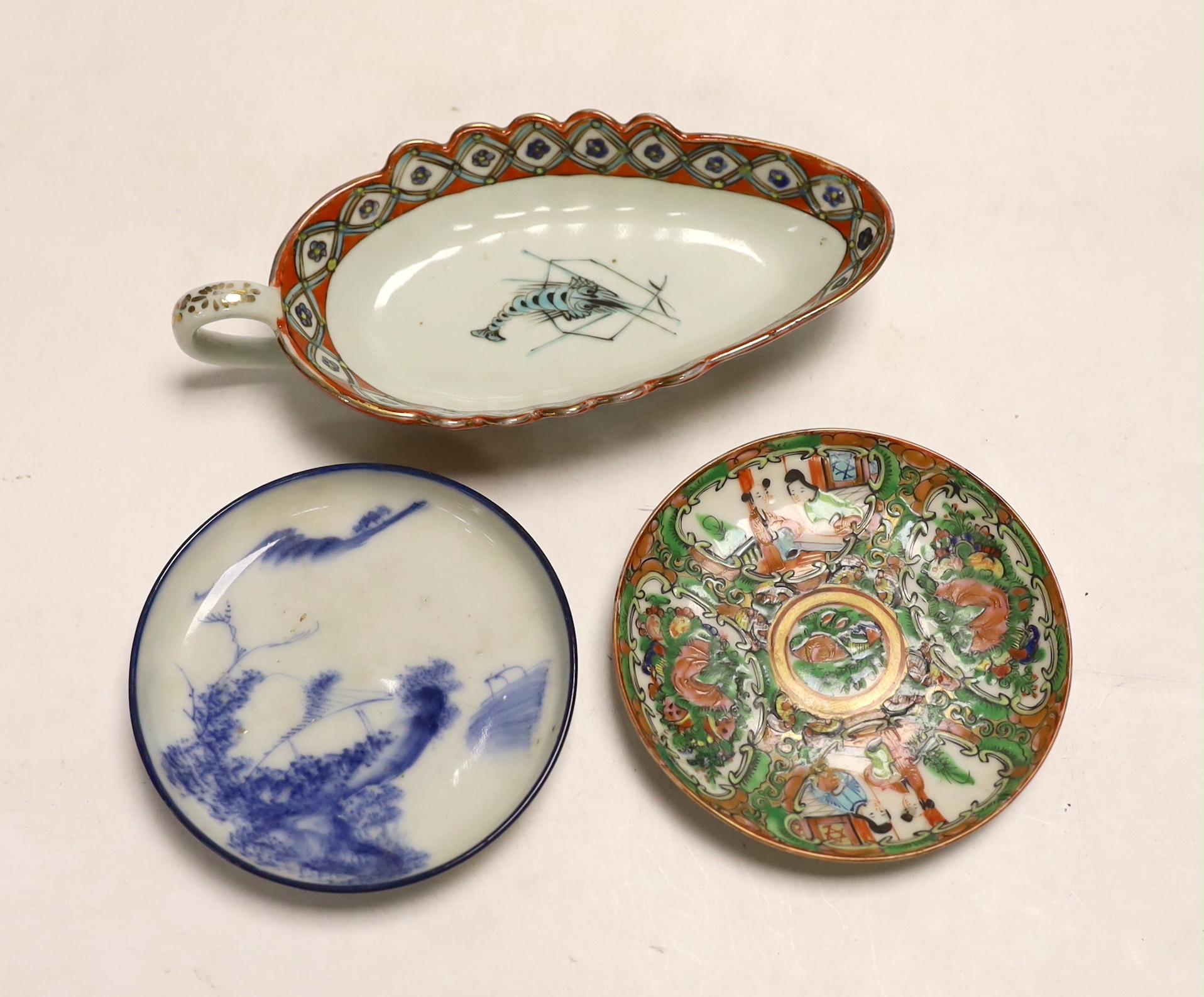 Three Chinese porcelain dishes, largest 18cm wide                                                                                                                                                                           