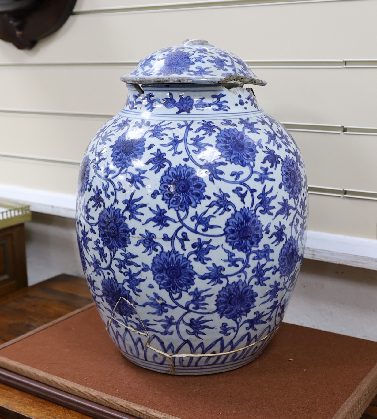 A large Chinese blue and white jar and cover, 43cm tall                                                                                                                                                                     