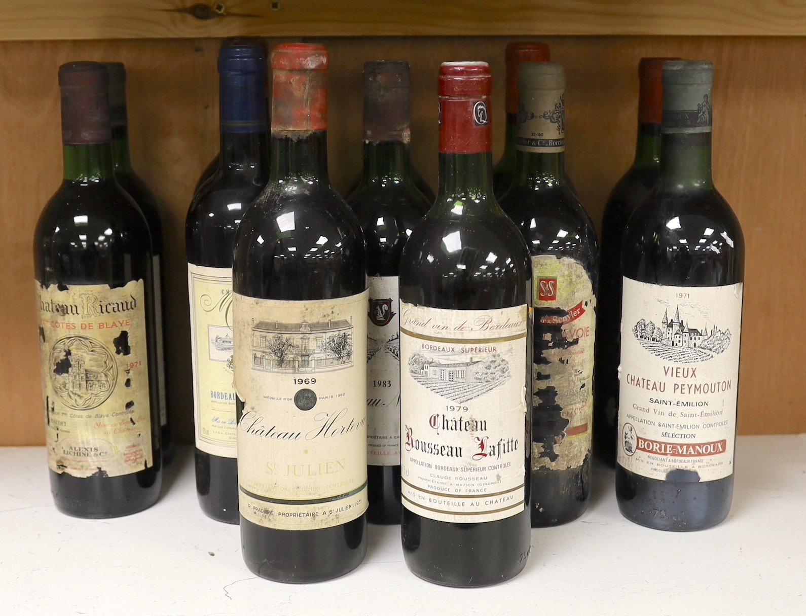 Twelve bottles of mixed Bordeaux Chateau wines                                                                                                                                                                              