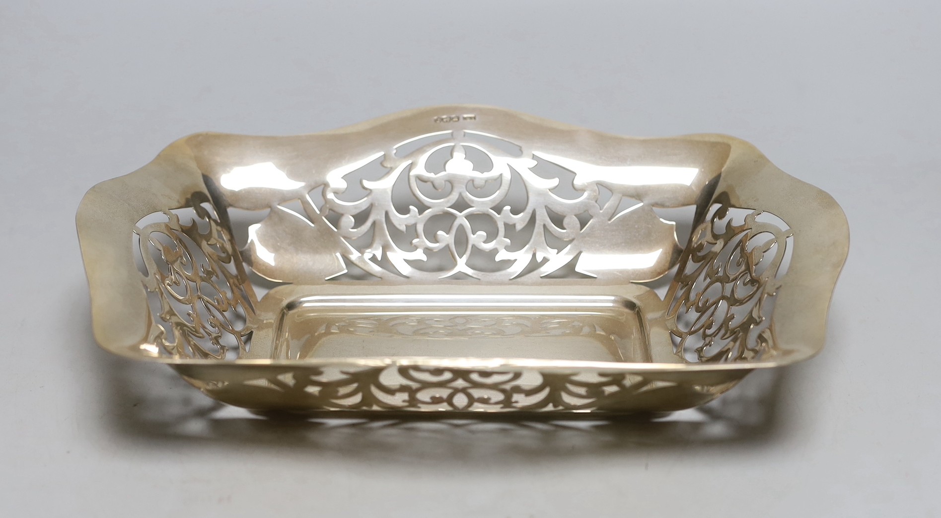 A George V pierced silver shapes rectangular fruit bowl, Viners Ltd, Sheffield, 1932, 28.2cm, 11.6oz.                                                                                                                       