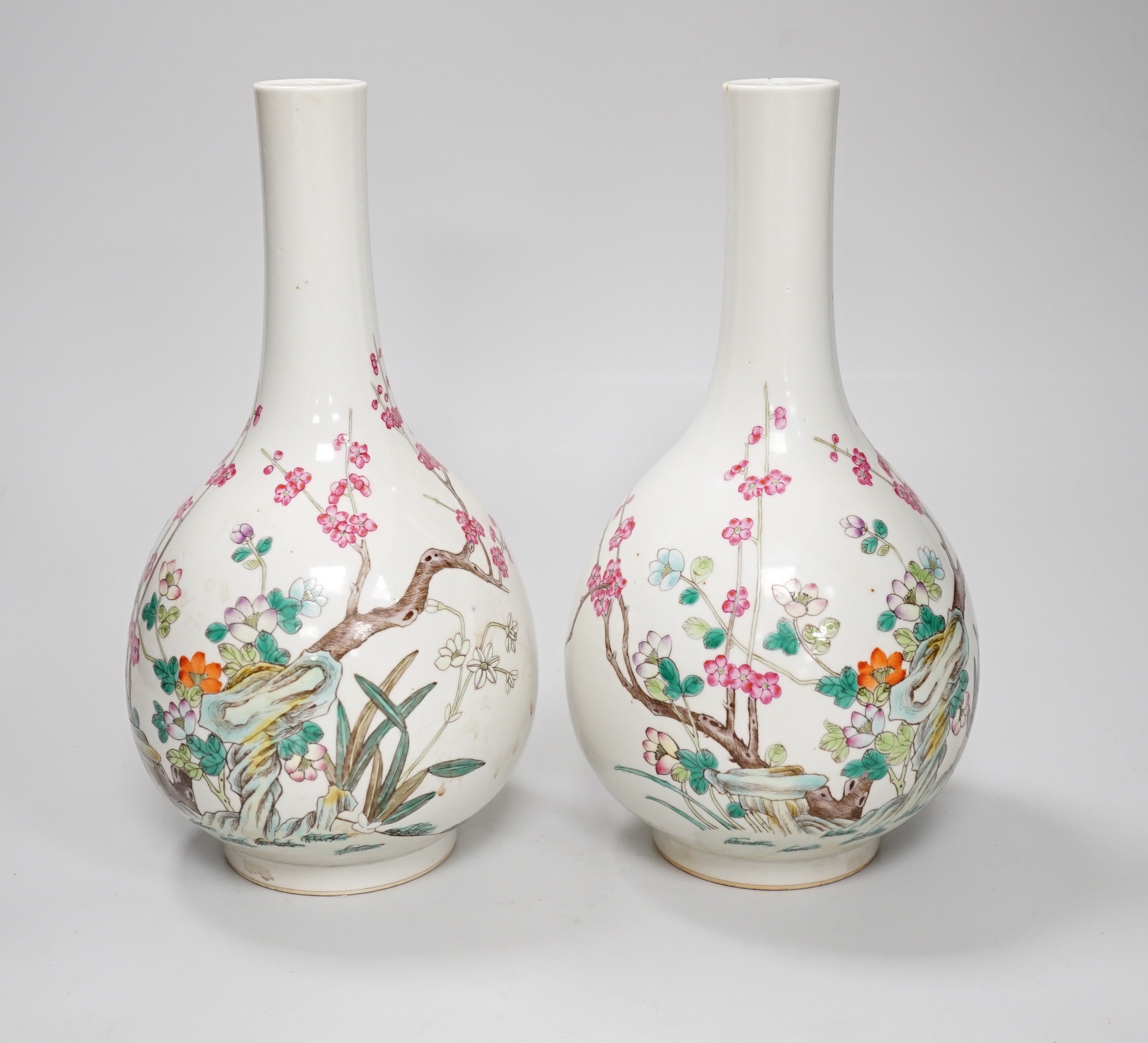 A pair of Chinese famille rose vases, 25cm                                                                                                                                                                                  