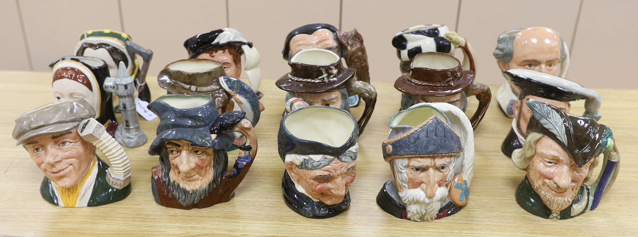 Fifteen Royal Doulton character jugs including Henry VIII D6642, Catherine Howard D6645, Sir Francis Drake D6805, etc., highest 18cm                                                                                        