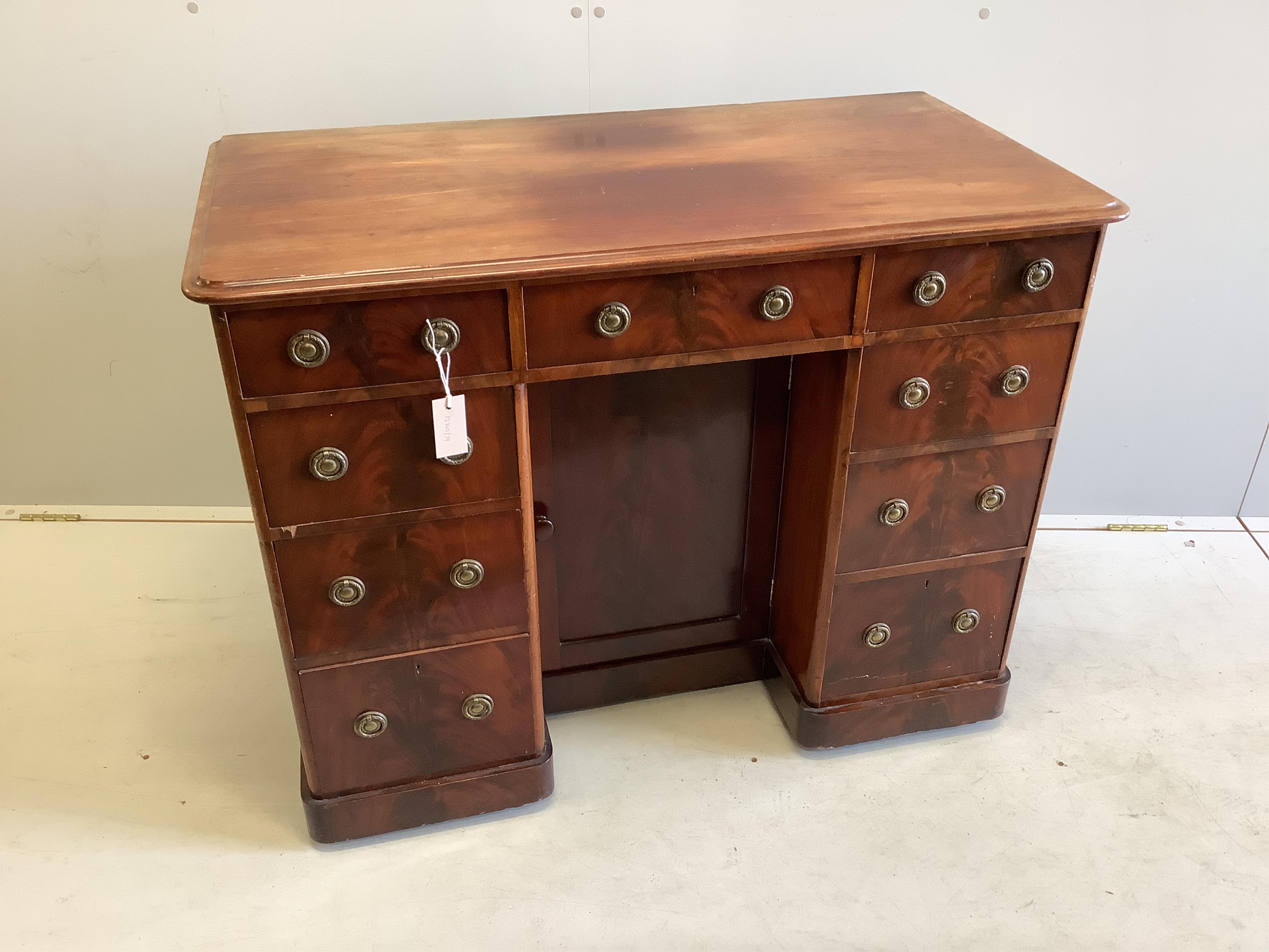 A Victorian mahogany kneehole dressing table, width 101cm, depth 53cm, height 79cm                                                                                                                                          