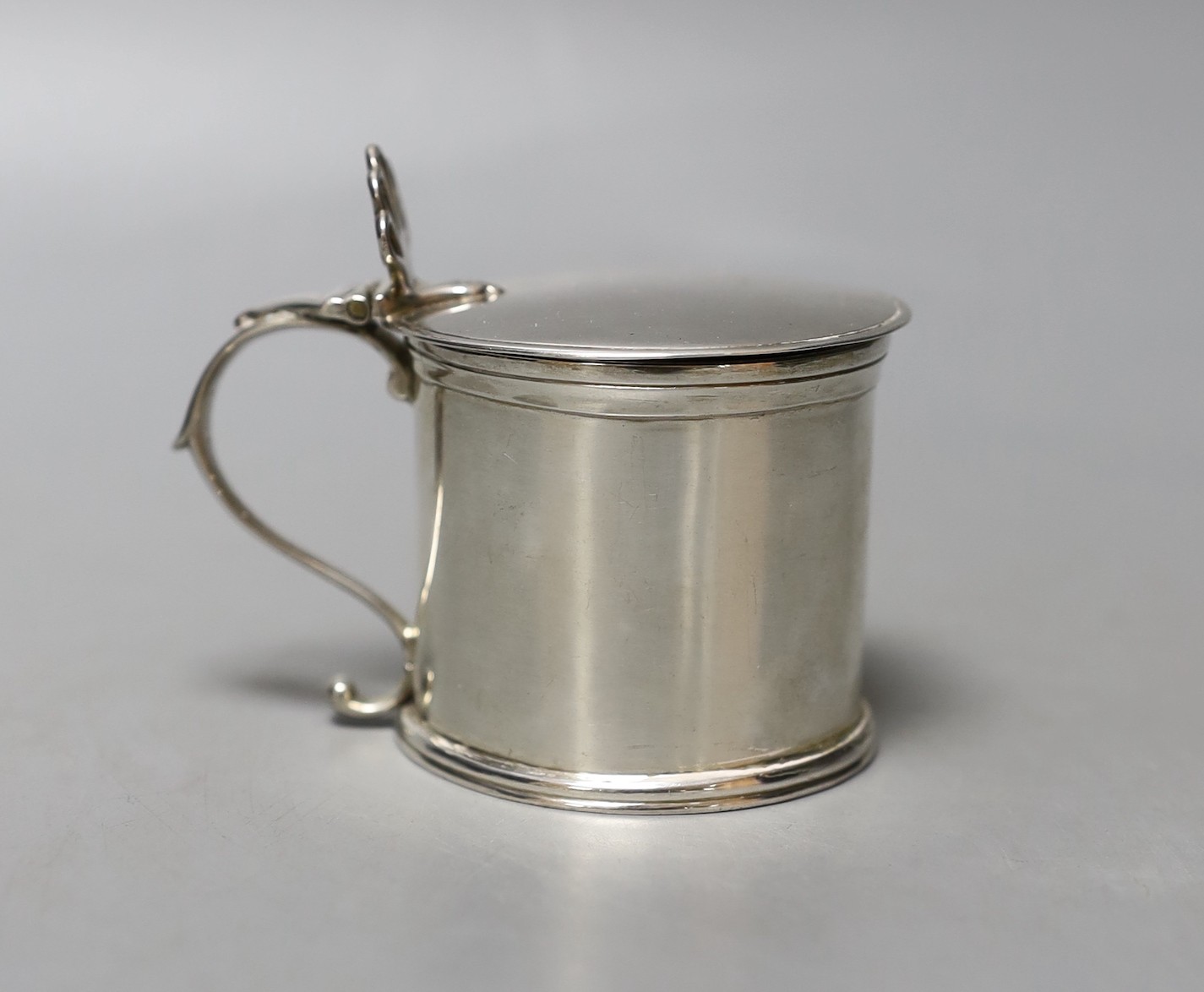 A late 18th century provincial silver mustard pot, William Stalker & John Mitchison, Newcastle, circa 1790, height 66mm.                                                                                                    