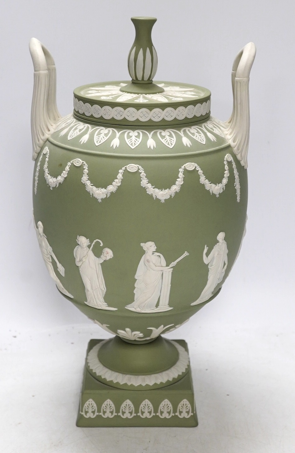 A large Wedgwood green jasper urn and cover, 30cm. Condition - good                                                                                                                                                         