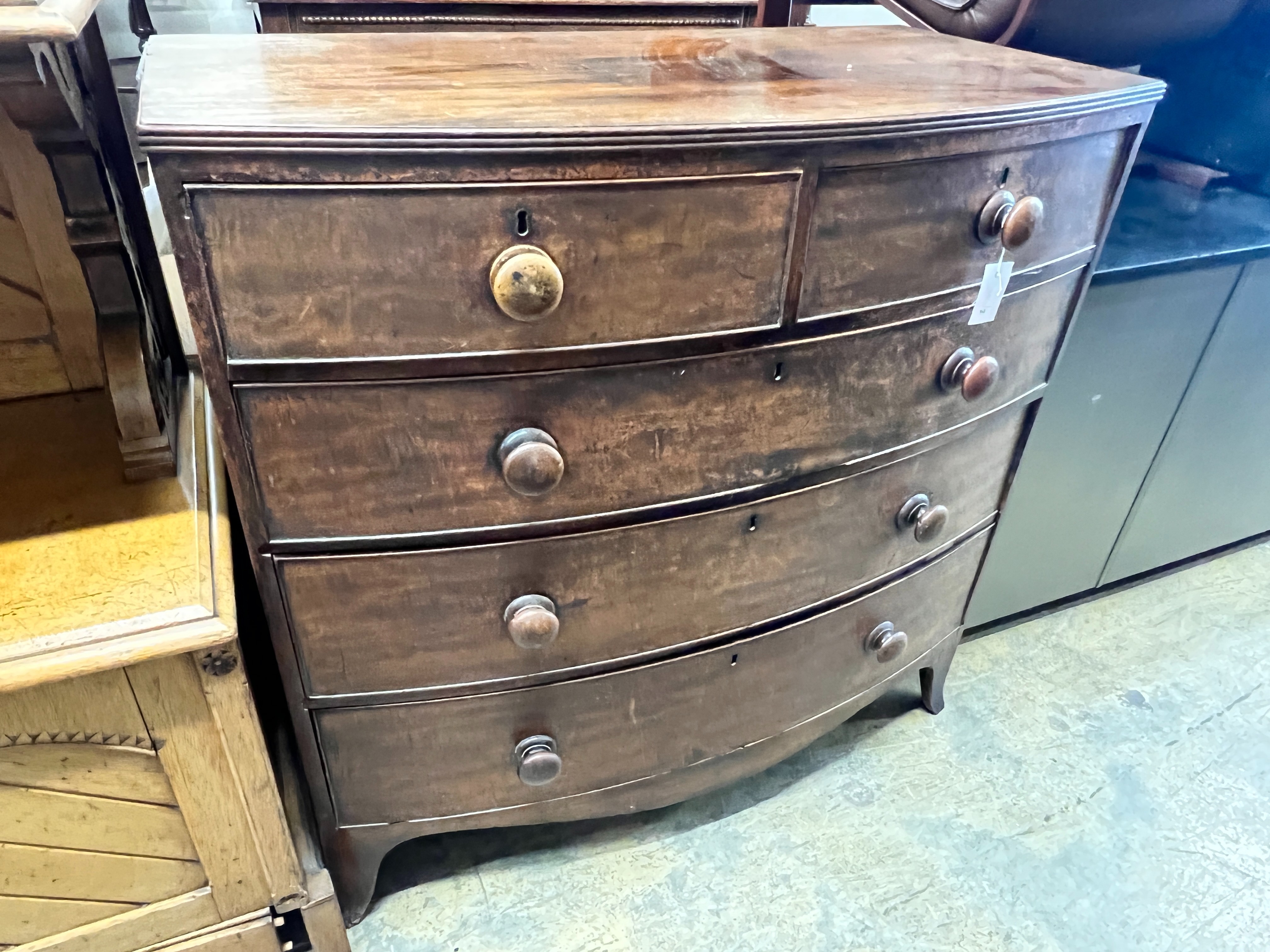 A Regency mahogany bow front chest of drawers, width 105cm, depth 55cm, height 103cm                                                                                                                                        