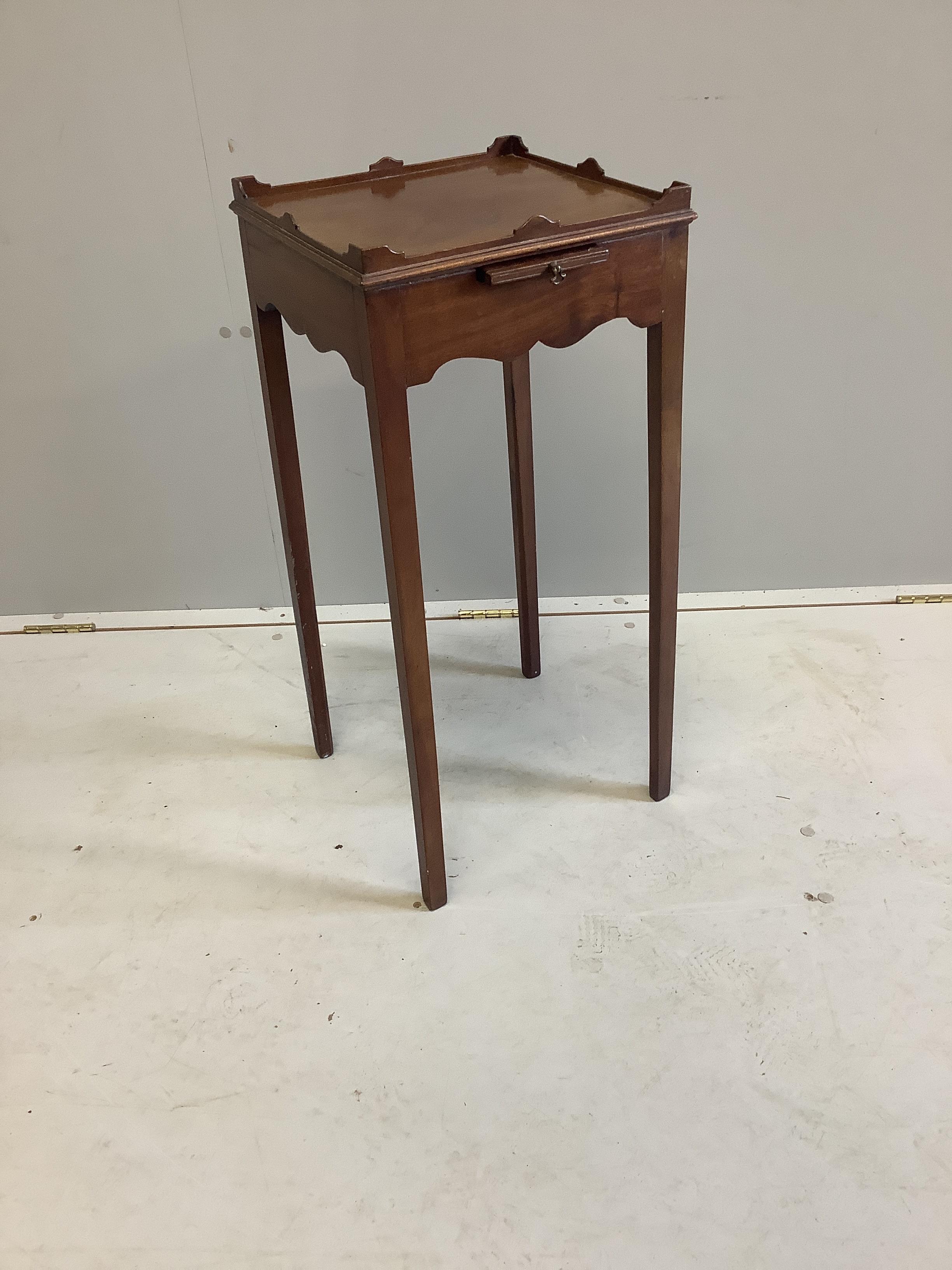 A George III style mahogany urn stand, width 33cm, height 73cm                                                                                                                                                              