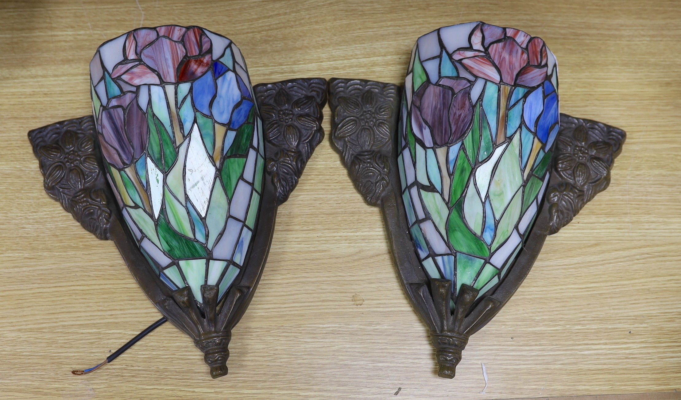 A pair of leaded glass Tiffany style wall lights, 34 x 34cm                                                                                                                                                                 