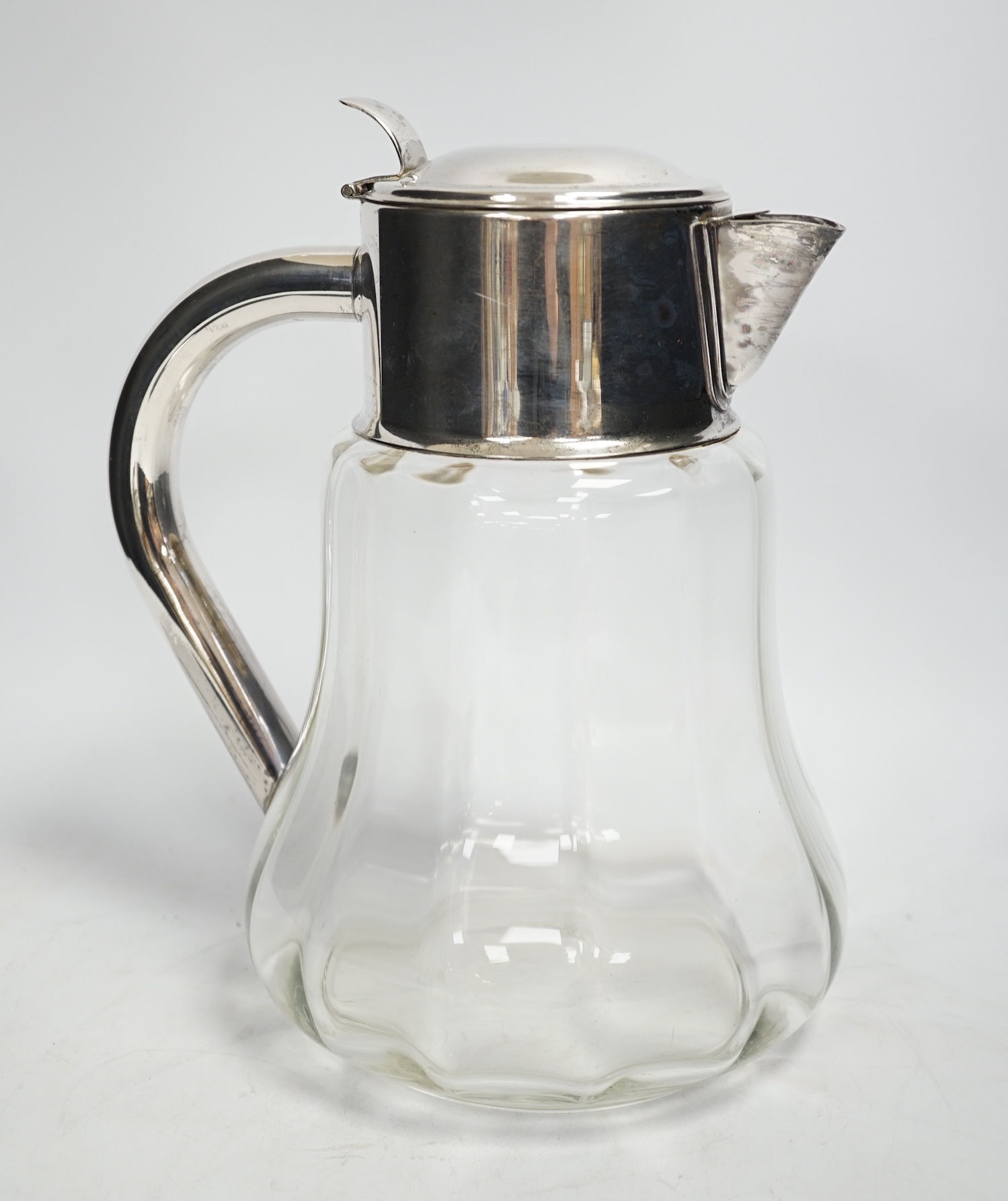 A silver plated mounted lemonade jug, 27cm high                                                                                                                                                                             