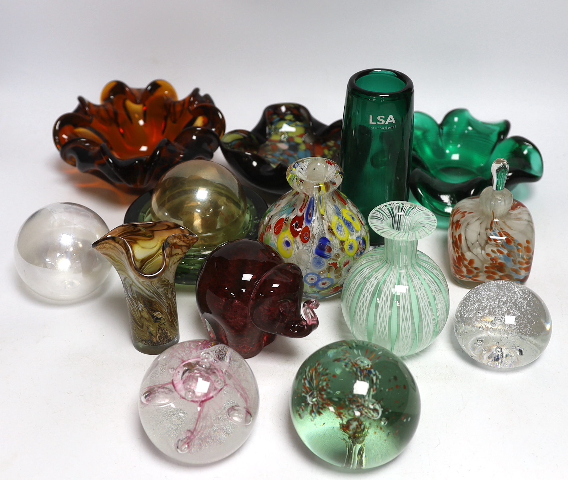 Ornamental glassware. Various makes including Caithness (15)                                                                                                                                                                
