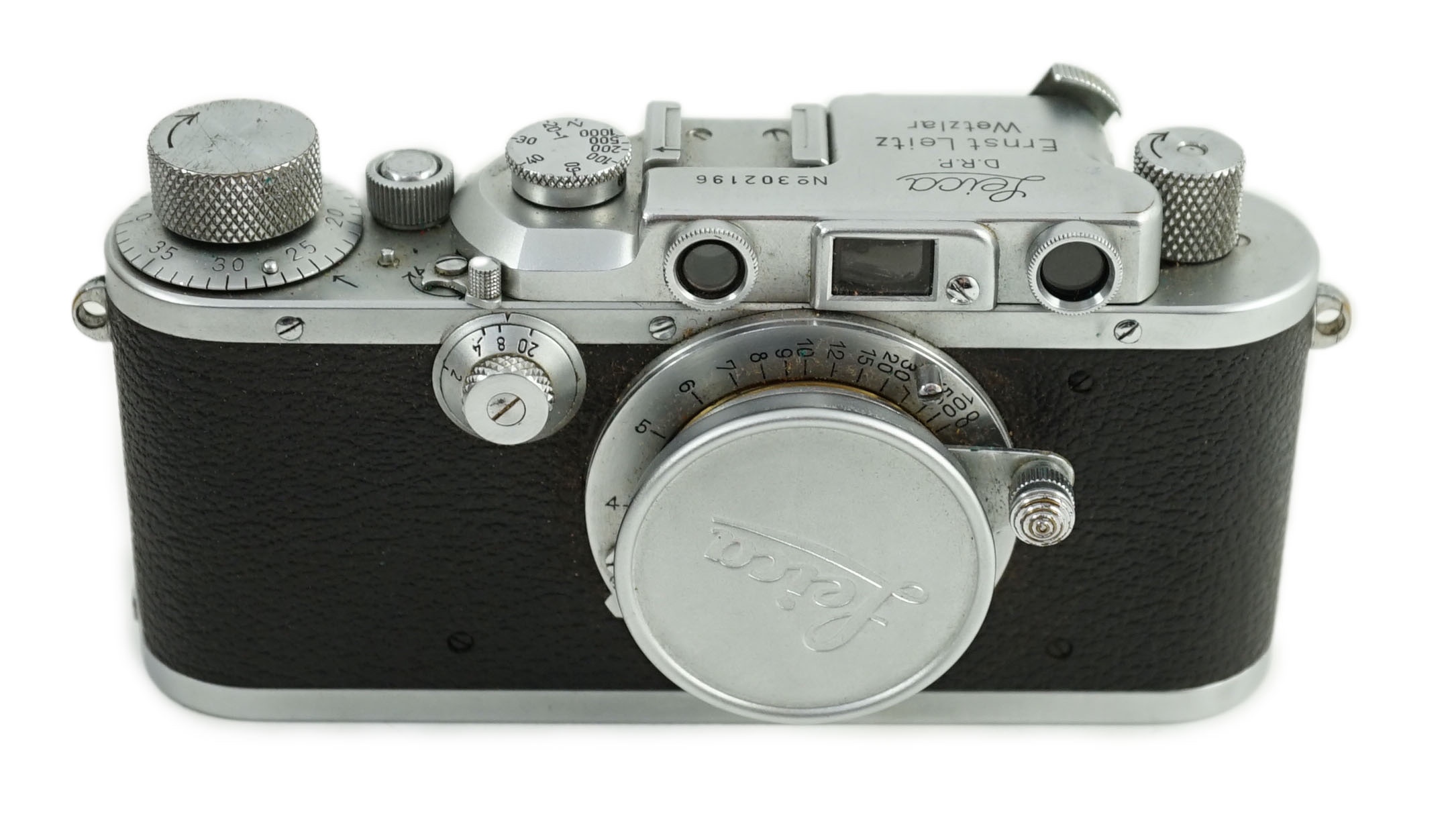 A Leica IIIa camera, number 302196 with Leitz Elmar F51:35 lens                                                                                                                                                             