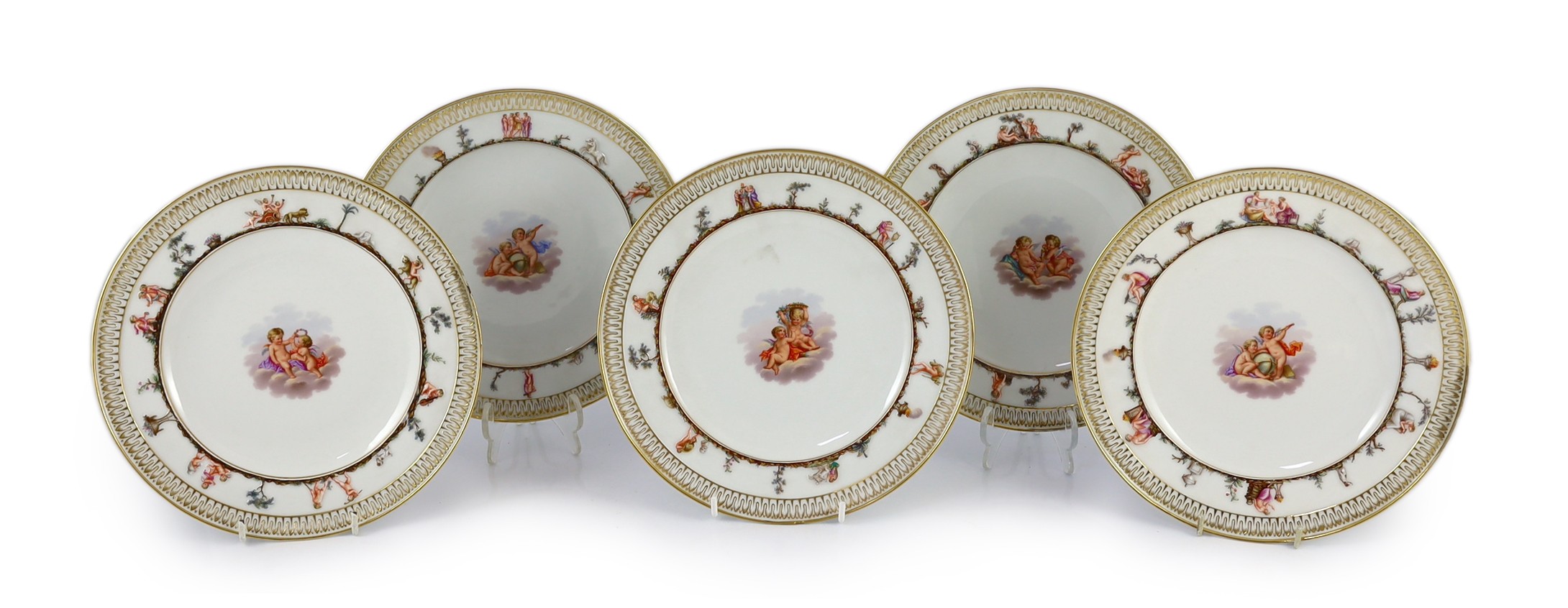 A set of five Meissen Capo di Monte style plates, 19th century, 22.7cm diameter, slight faults                                                                                                                              