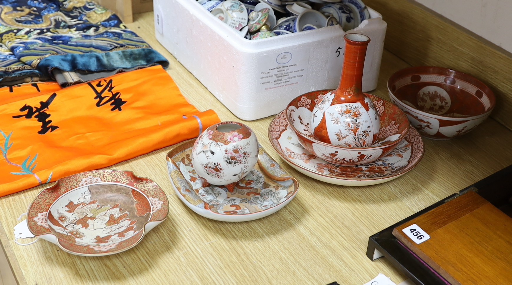 Seven Chinese / Satsuma items, tallest 18cms high                                                                                                                                                                           