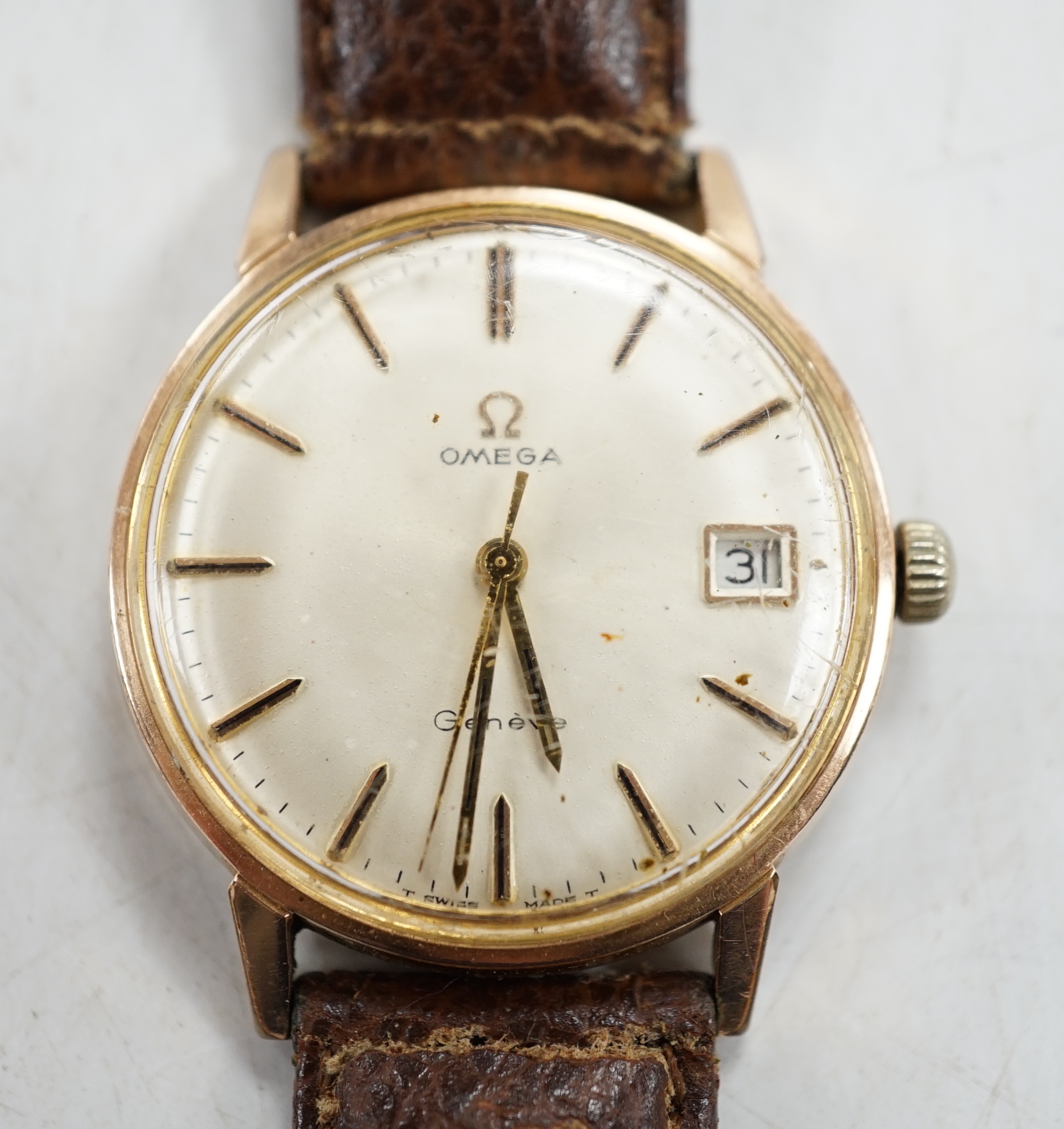 A gentleman's gold plated Omega Seamaster wrist watch, with centre seconds and date aperture. Condition - fair                                                                                                              